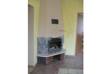 Polonia Privát Białowieża, Exteriorul